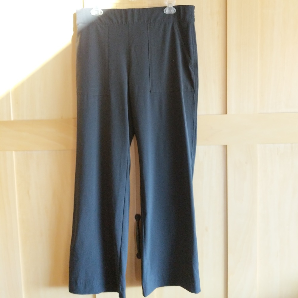 Athleta Chelsea Cargo Wide Leg Pant